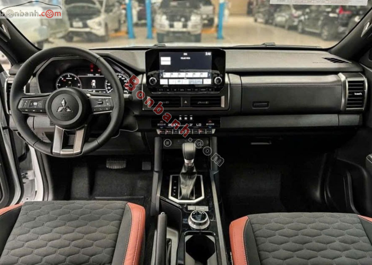 Bán ô tô Mitsubishi Triton Athlete 4WD AT - 2025 - xe mới