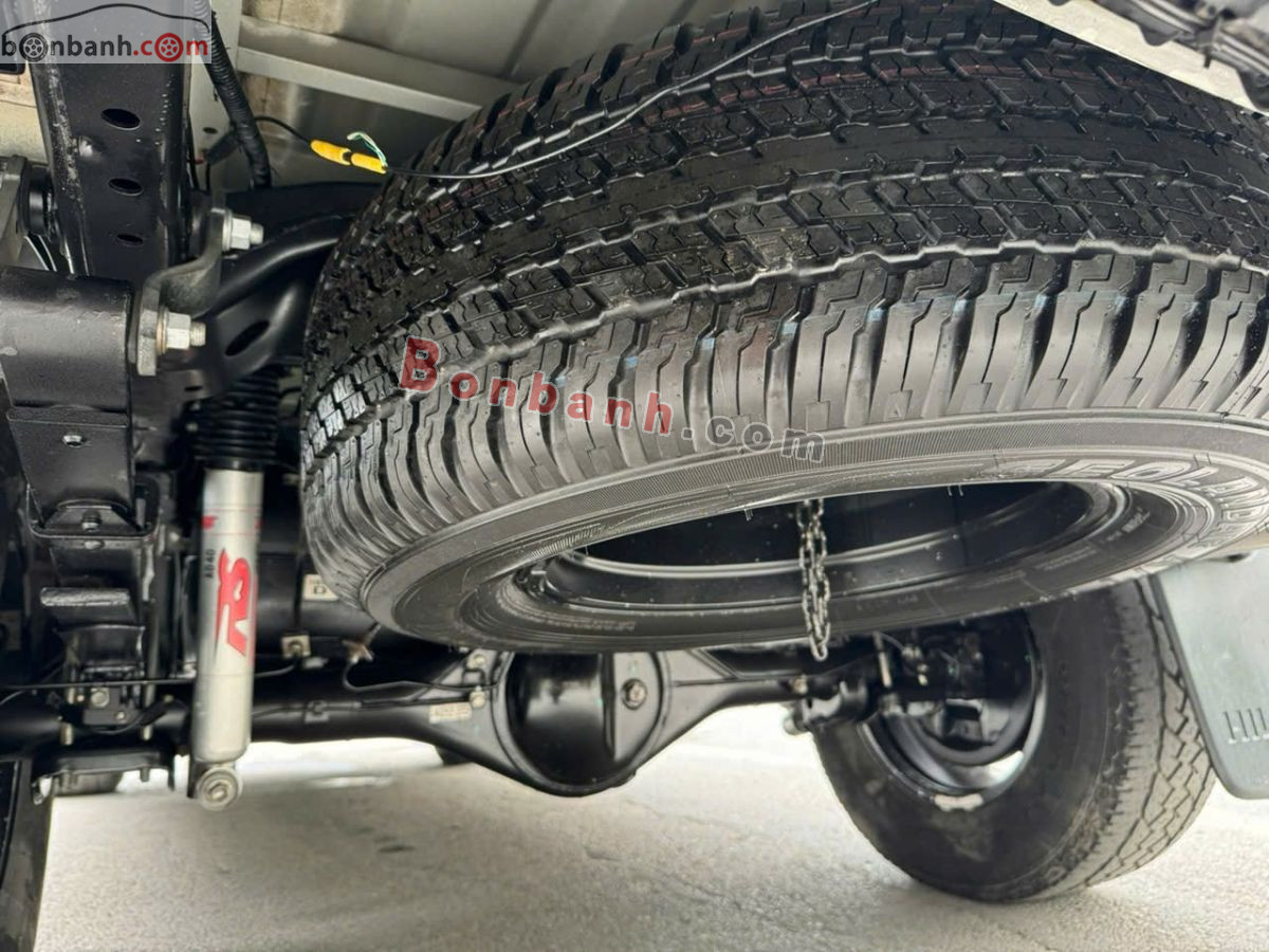 Bán ô tô Toyota Hilux 2.4E 4x2 AT - 2018 - xe cũ