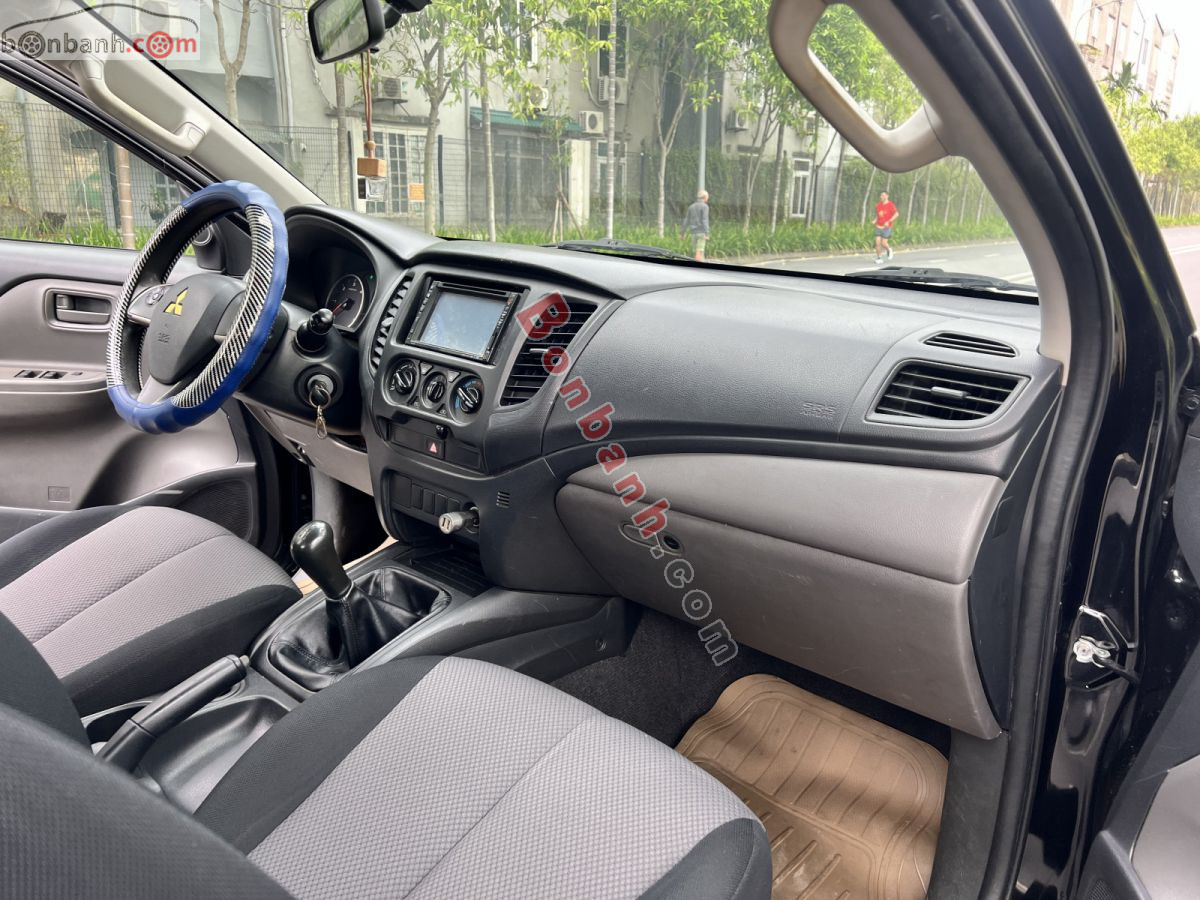 Bán ô tô Mitsubishi Triton 4x2 MT - 2018 - xe cũ