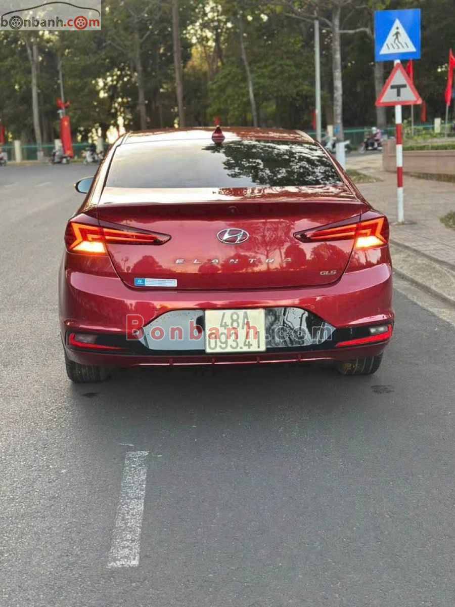 Bán ô tô Hyundai Elantra 1.6 AT - 2019 - xe cũ