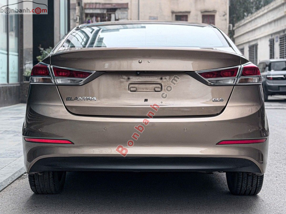 Bán ô tô Hyundai Elantra 2.0 AT - 2016 - xe cũ