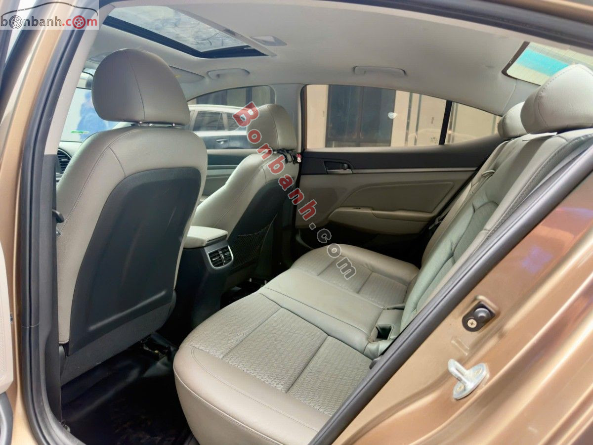 Bán ô tô Hyundai Elantra 2.0 AT - 2016 - xe cũ