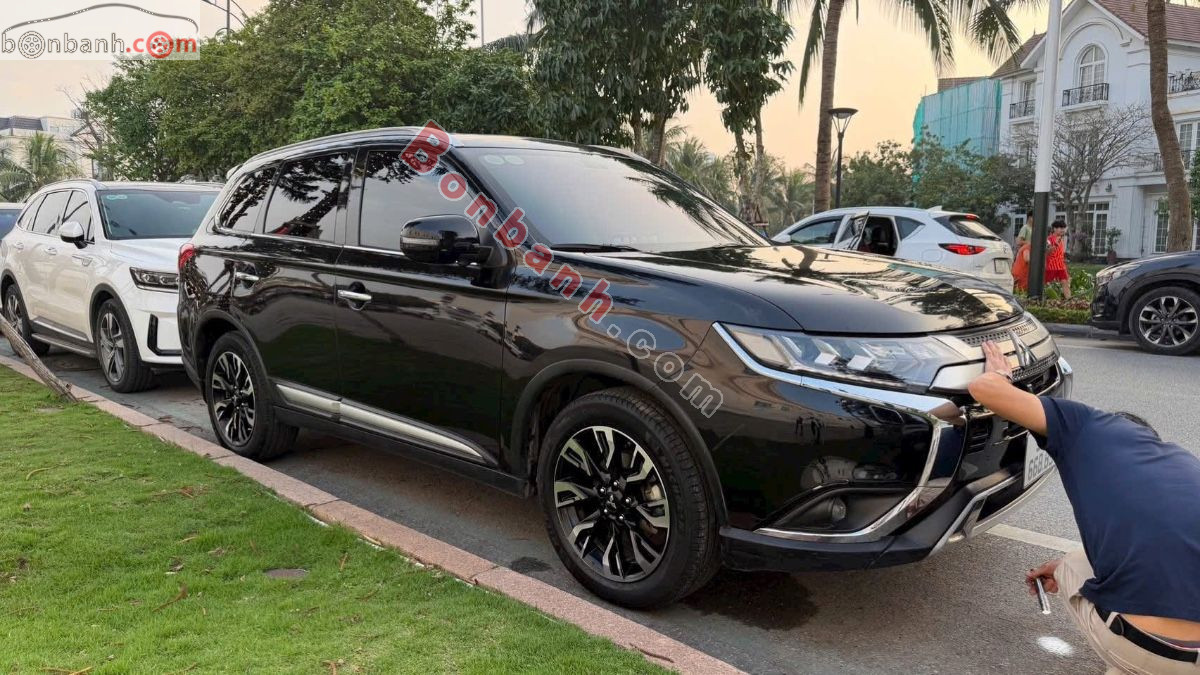 Bán ô tô Mitsubishi Outlander 2.4 CVT Premium - 2020 - xe cũ