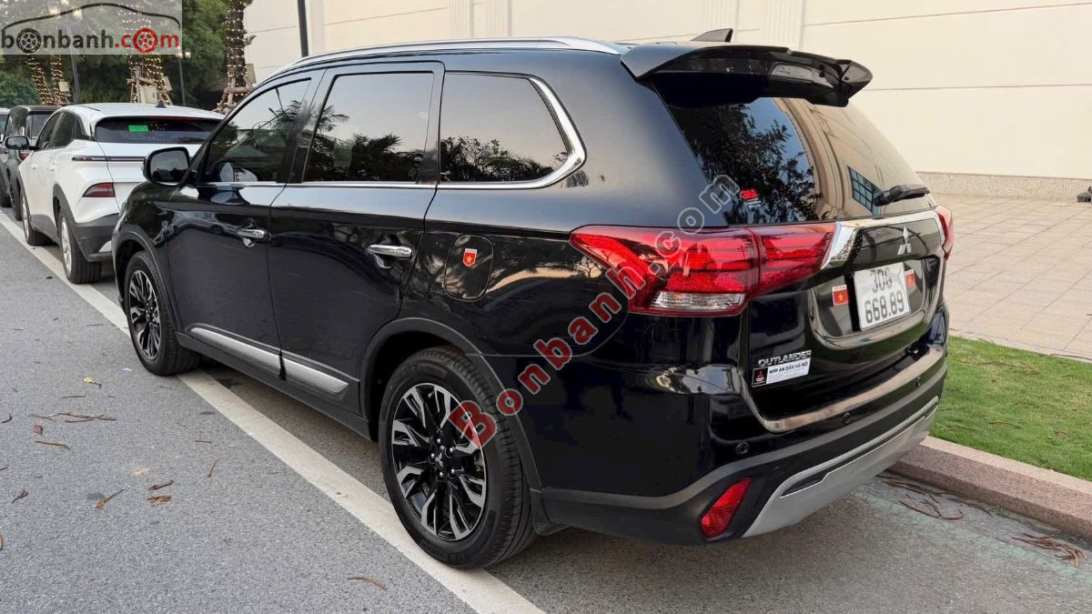 Bán ô tô Mitsubishi Outlander 2.4 CVT Premium - 2020 - xe cũ
