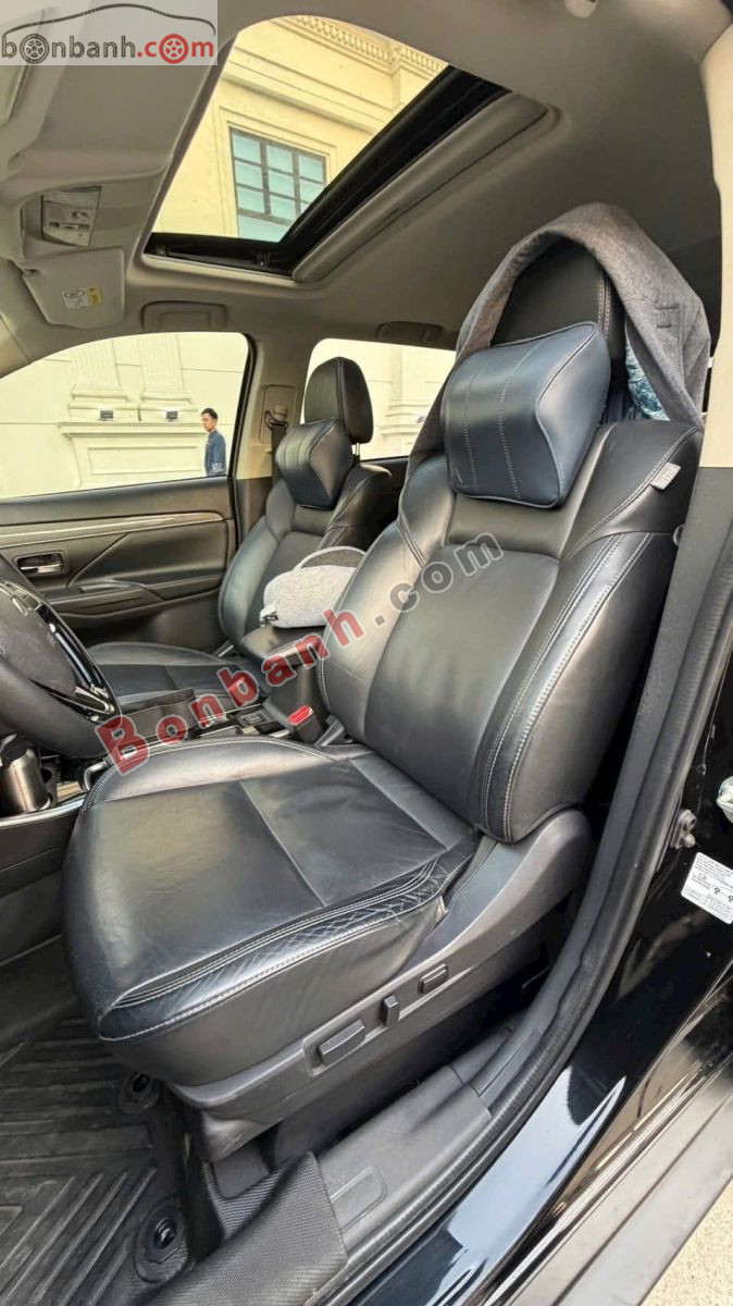 Bán ô tô Mitsubishi Outlander 2.4 CVT Premium - 2020 - xe cũ