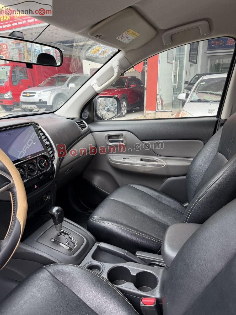 Bán ô tô Mitsubishi Triton 4x2 AT - 2016 - xe cũ