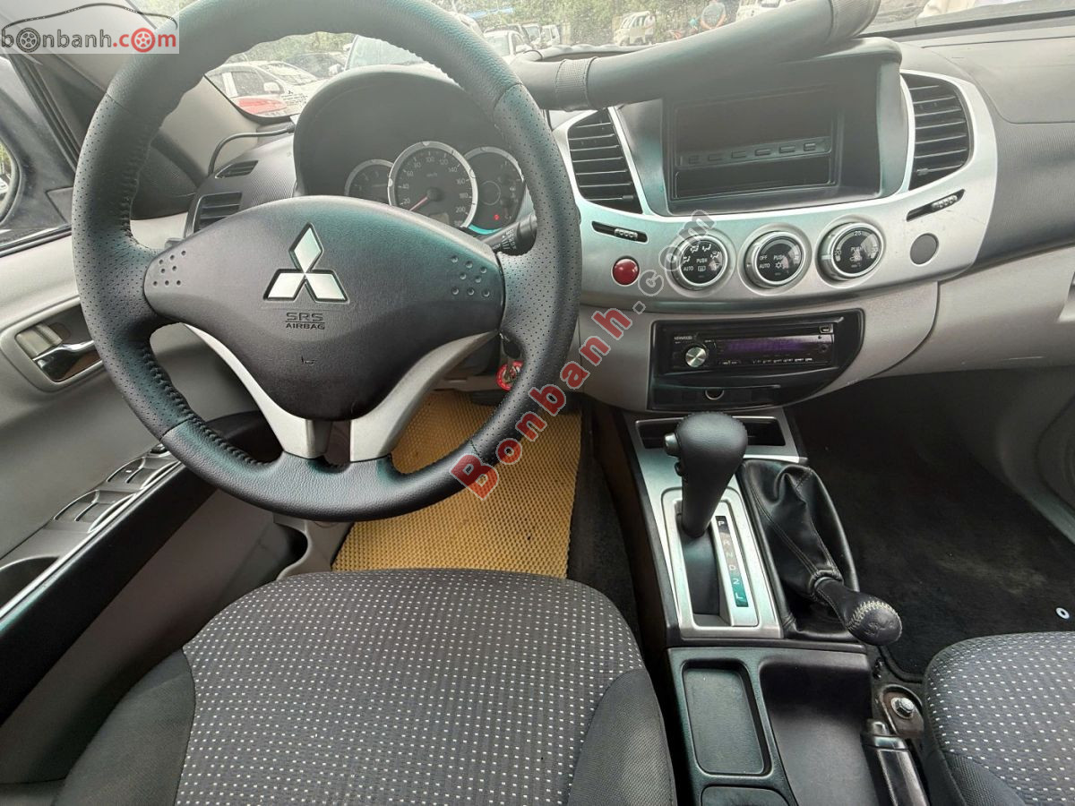 Bán ô tô Mitsubishi Triton GLS 4x4 AT - 2011 - xe cũ