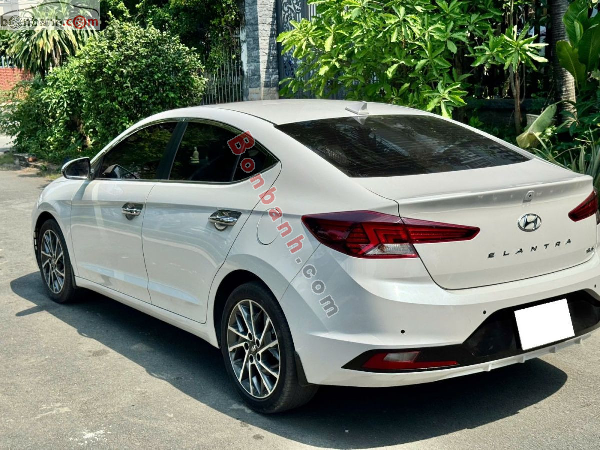 Bán ô tô Hyundai Elantra 2.0 AT - 2021 - xe cũ