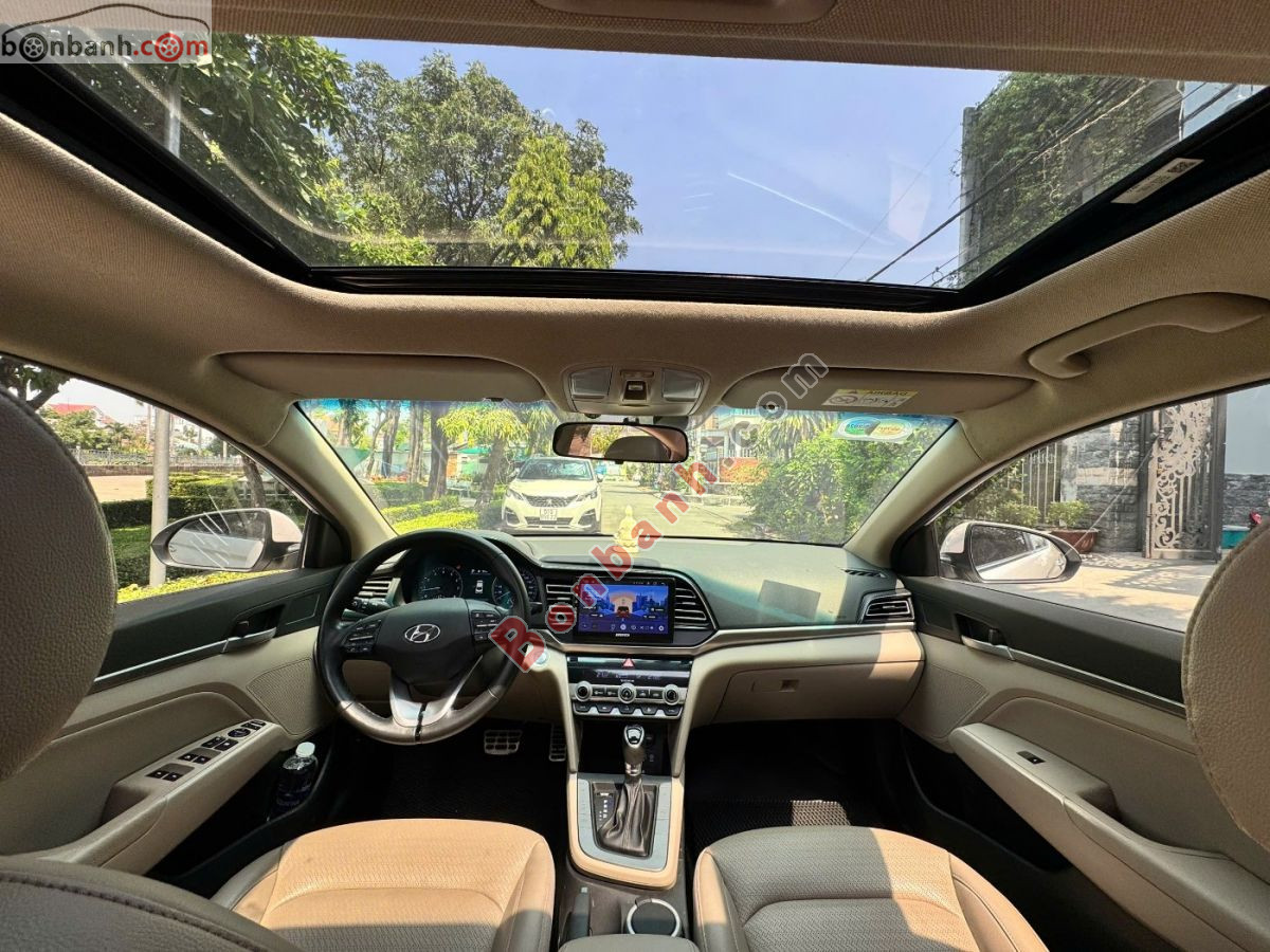 Bán ô tô Hyundai Elantra 2.0 AT - 2021 - xe cũ