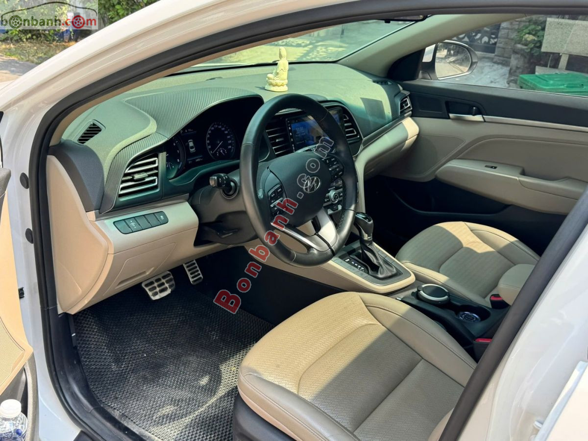 Bán ô tô Hyundai Elantra 2.0 AT - 2021 - xe cũ