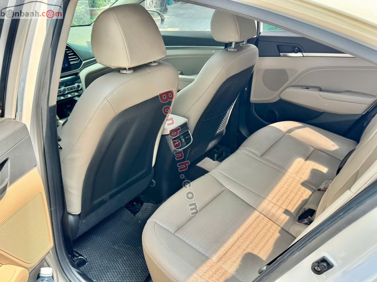 Bán ô tô Hyundai Elantra 2.0 AT - 2021 - xe cũ