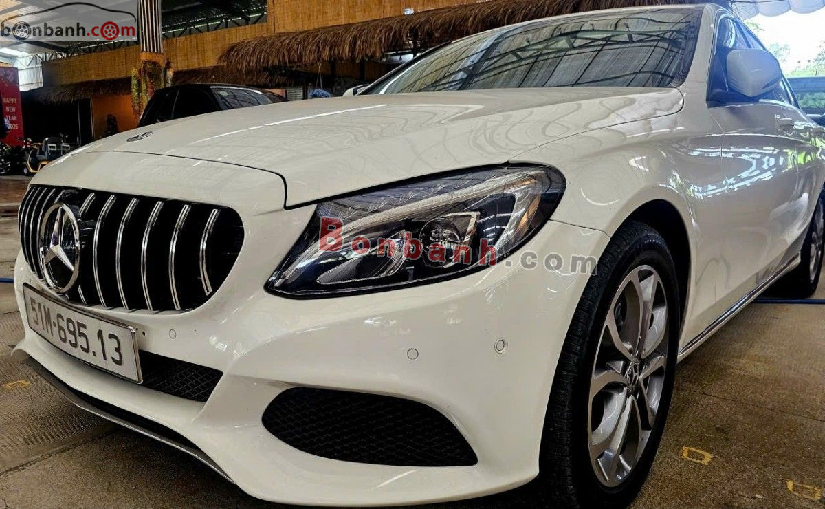Bán ô tô Mercedes Benz C class C200 - 2018 - xe cũ