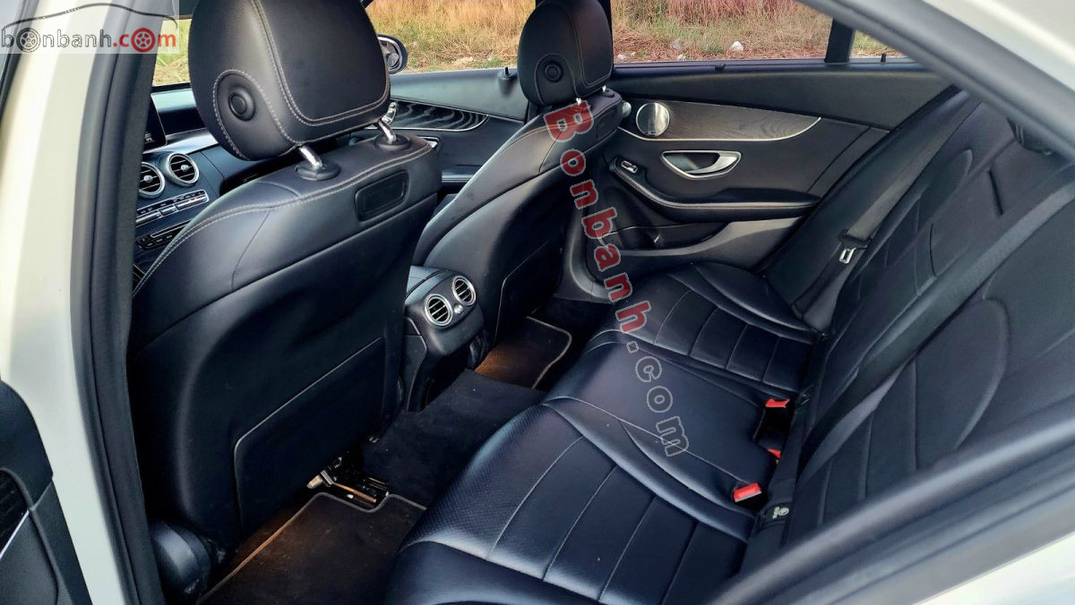 Bán ô tô Mercedes Benz C class C200 - 2018 - xe cũ