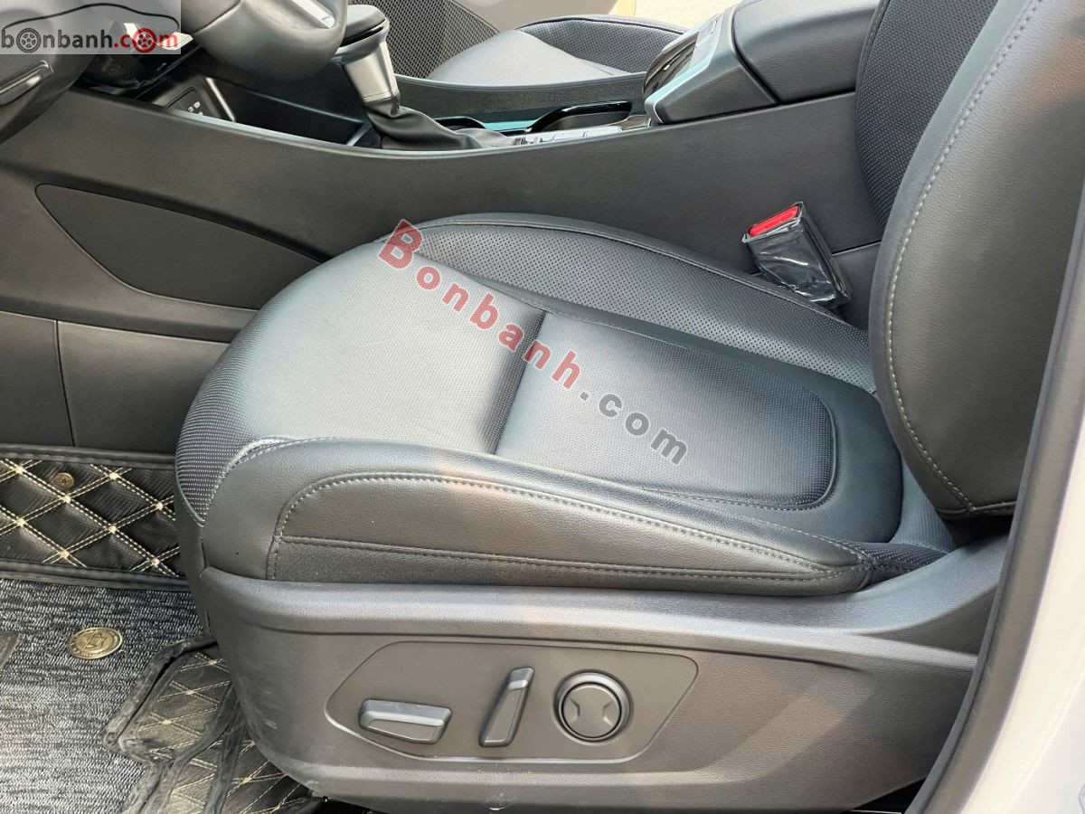 Bán ô tô Hyundai Tucson 2.0 AT Tiêu chuẩn - 2025 - xe cũ