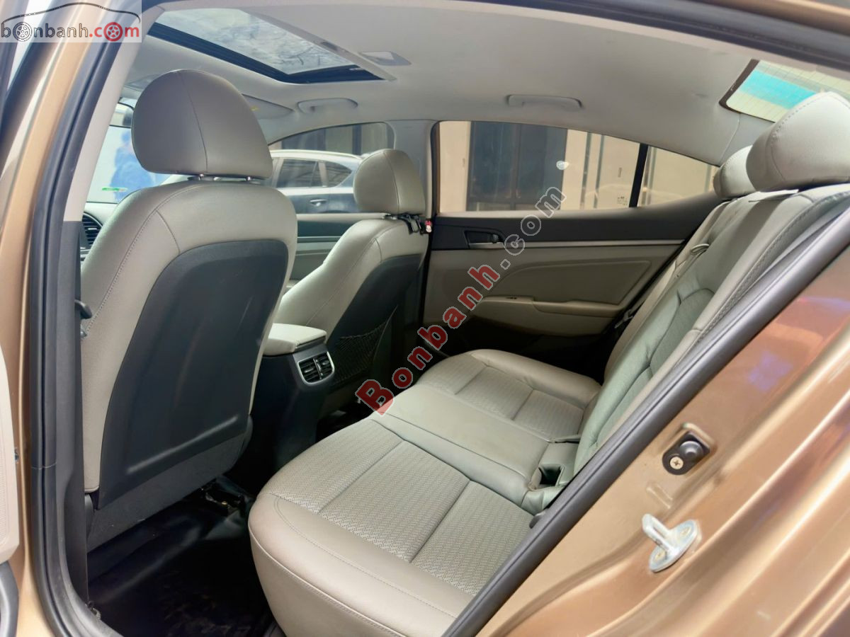 Bán ô tô Hyundai Elantra 2.0 AT - 2016 - xe cũ