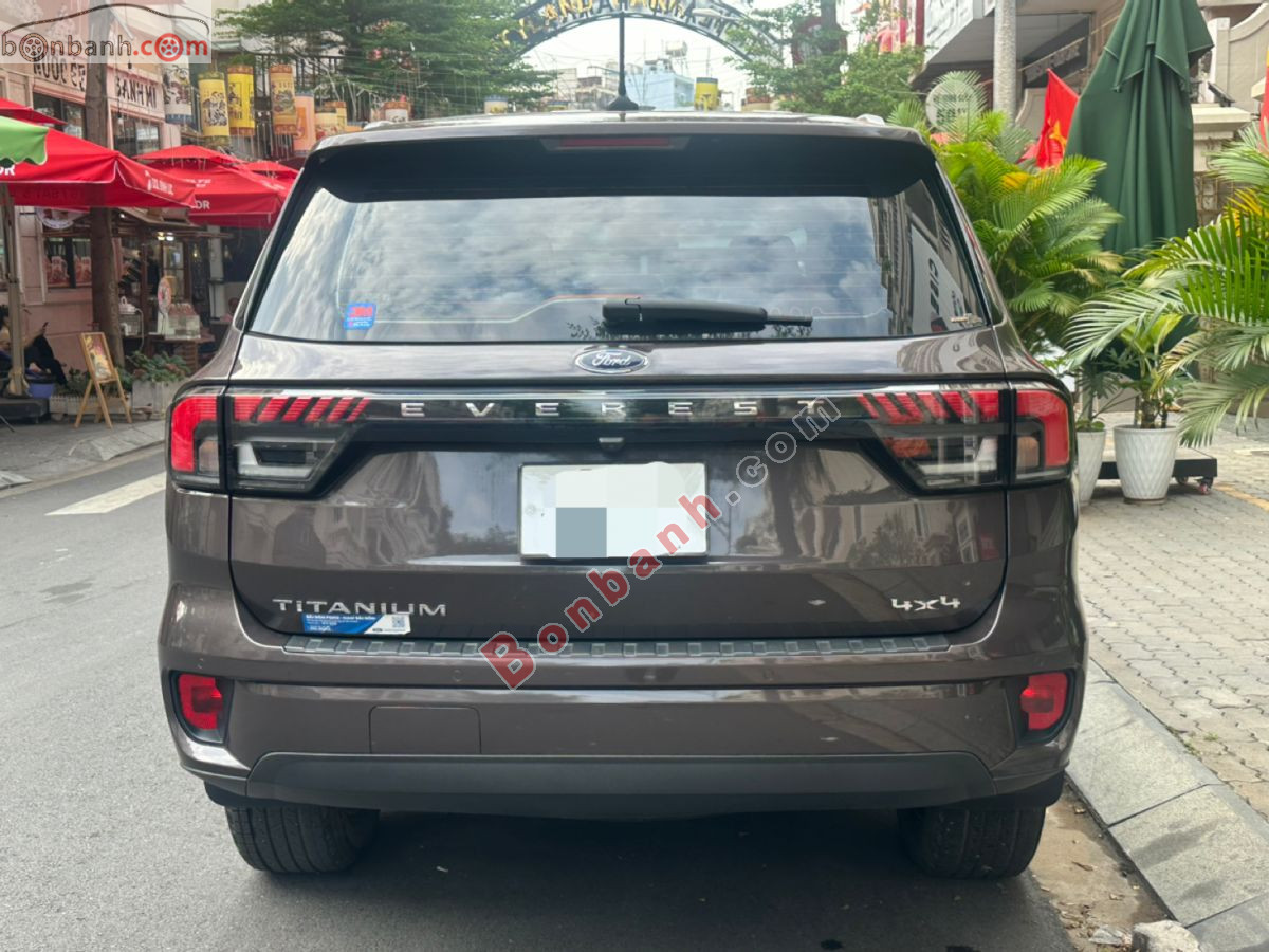 Bán ô tô Ford Everest Titanium Plus 2.0L 4x4 AT - 2022 - xe cũ
