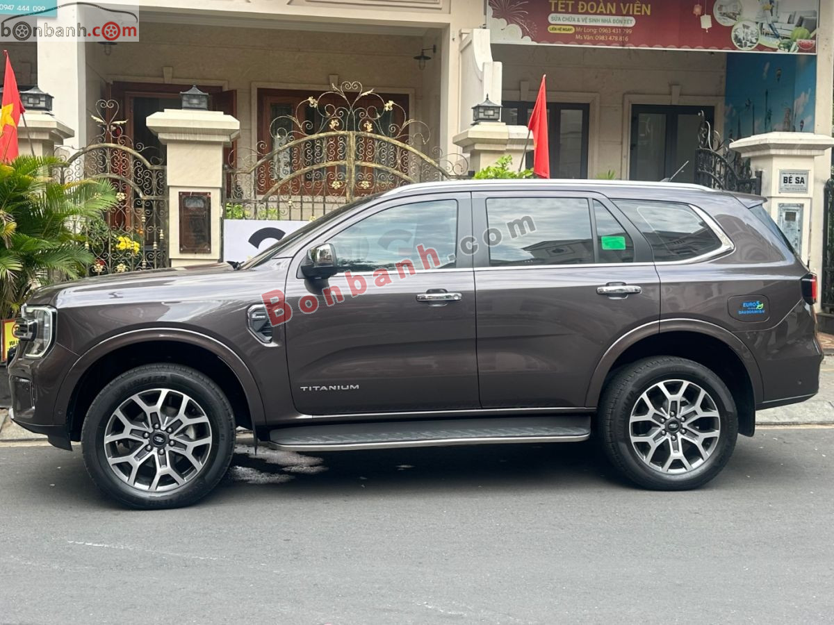 Bán ô tô Ford Everest Titanium Plus 2.0L 4x4 AT - 2022 - xe cũ