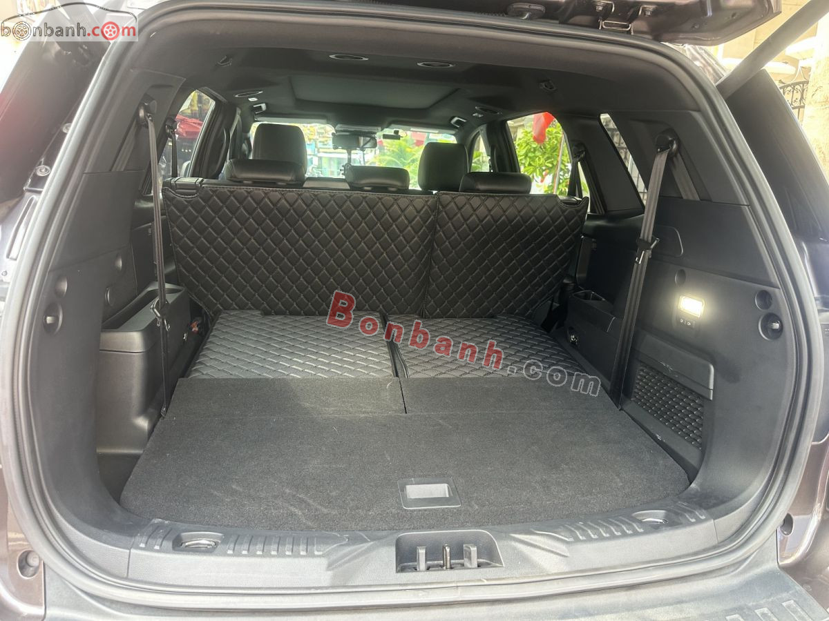 Bán ô tô Ford Everest Titanium Plus 2.0L 4x4 AT - 2022 - xe cũ