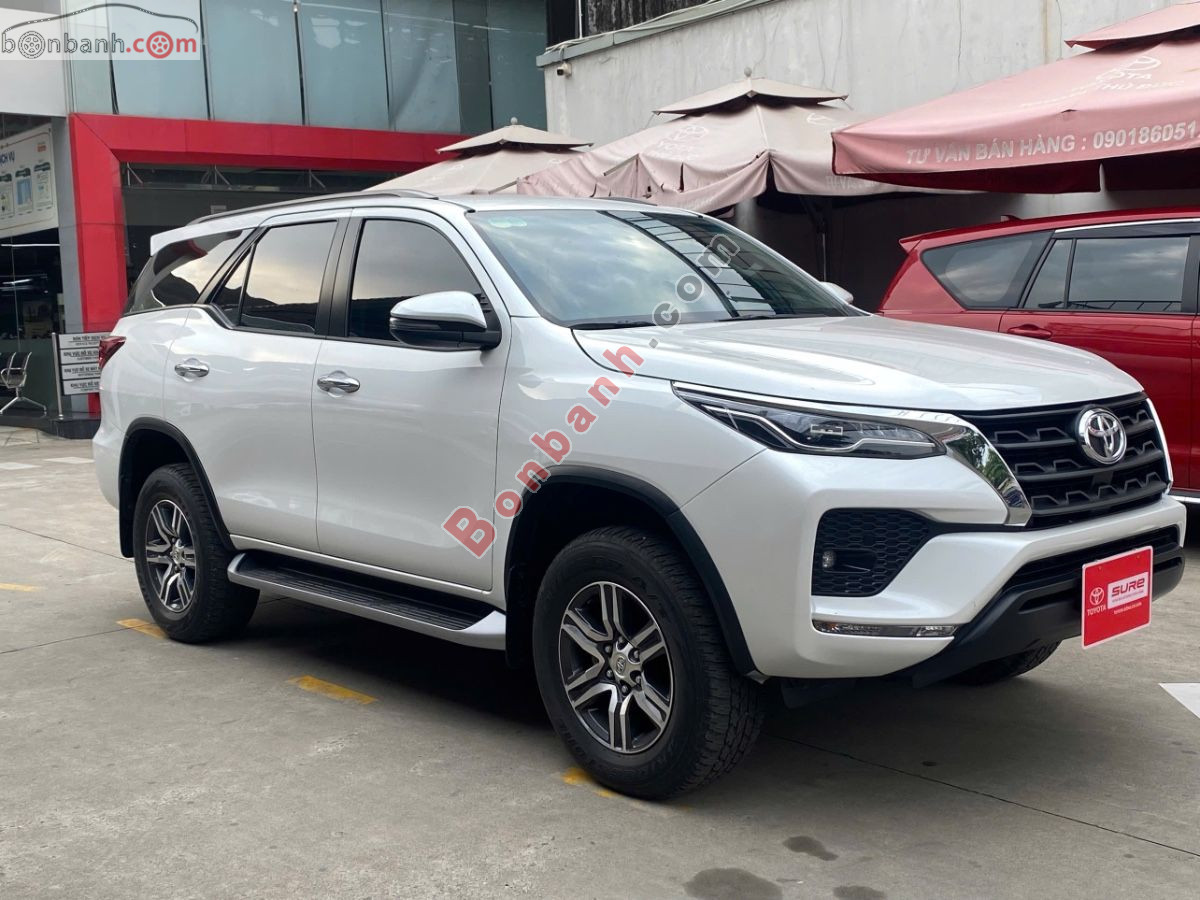 Bán ô tô Toyota Fortuner 2.4L 4x2 AT - 2022 - xe cũ