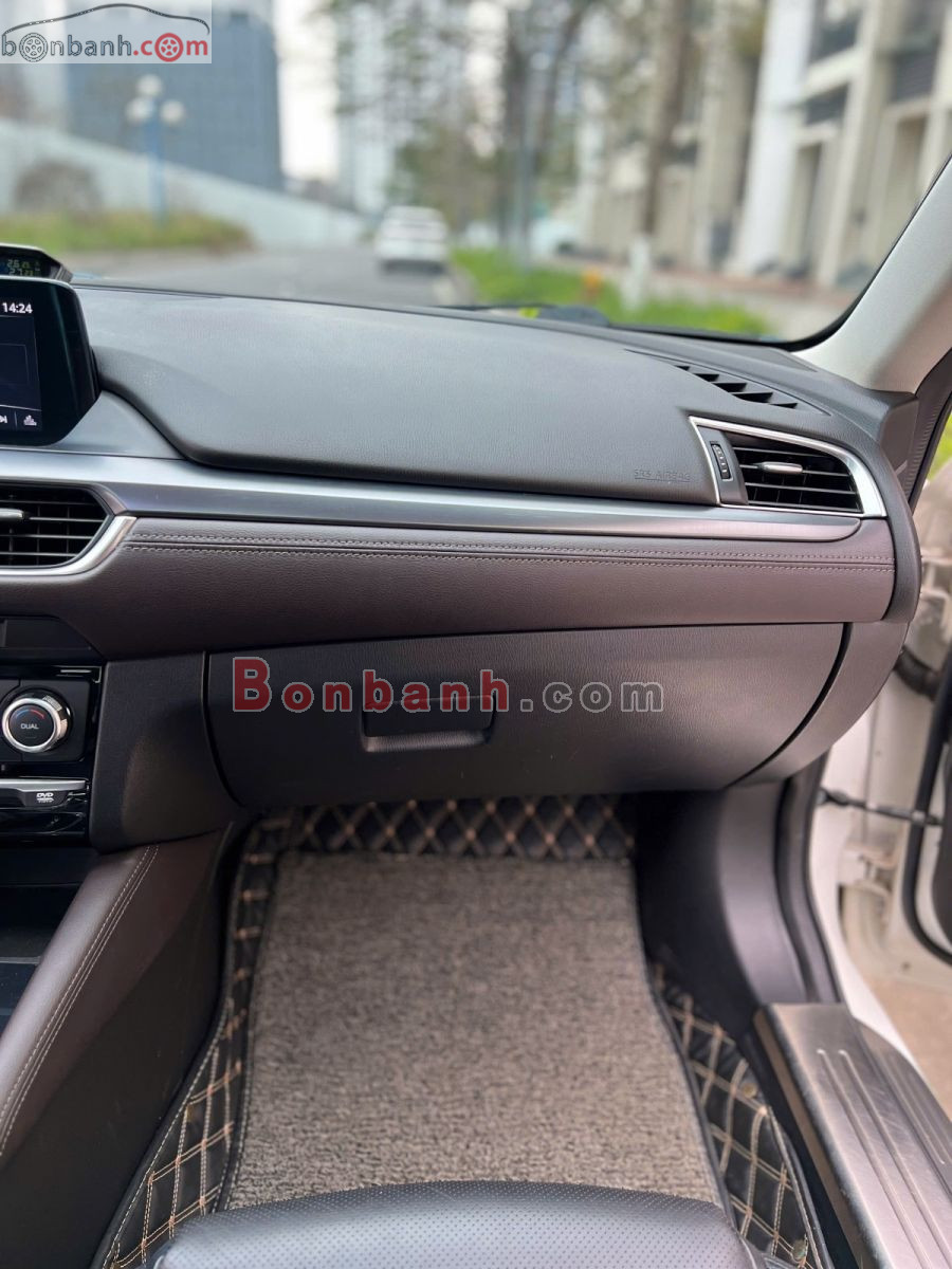 Bán ô tô Mazda 6 Premium 2.0 AT - 2019 - xe cũ