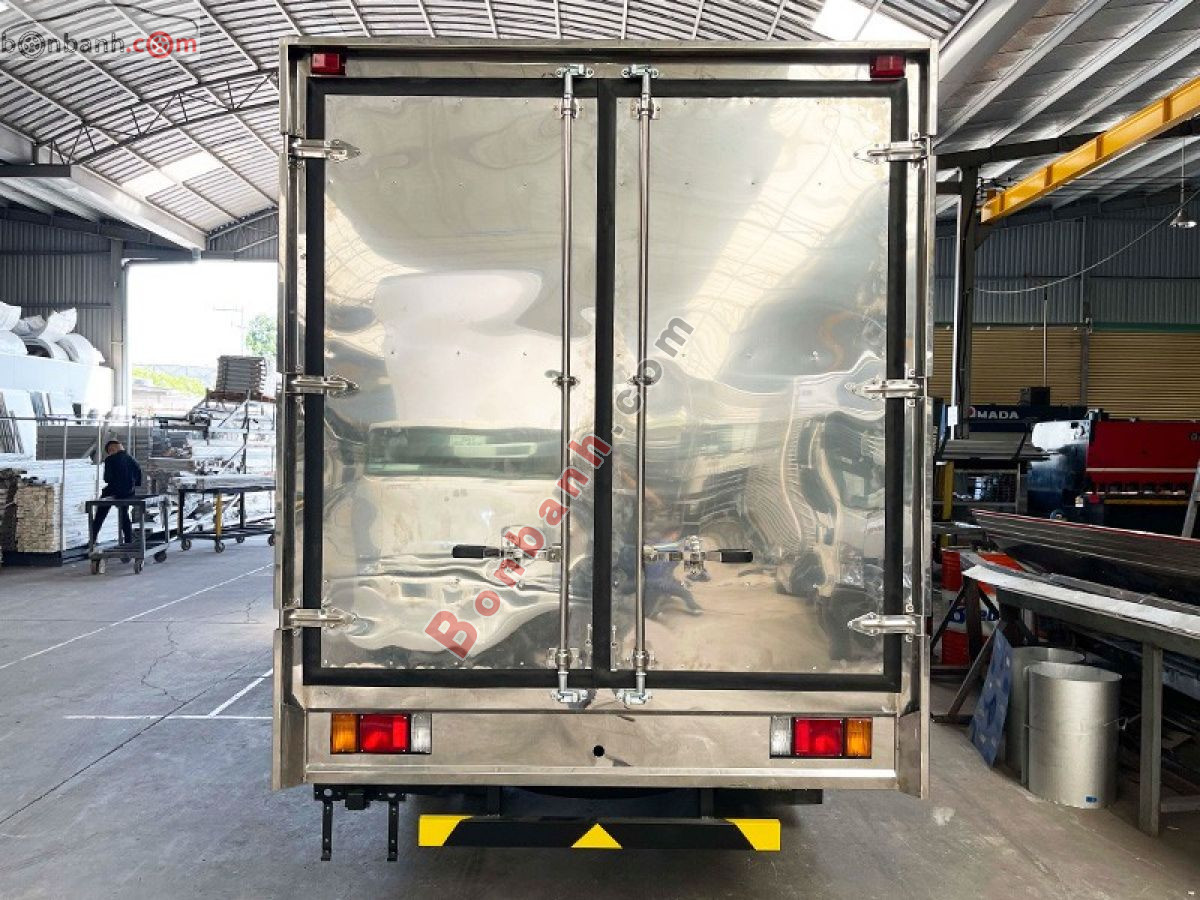 Bán ô tô Isuzu QKR QMR77HE5A Thùng Kín - 2025 - xe mới