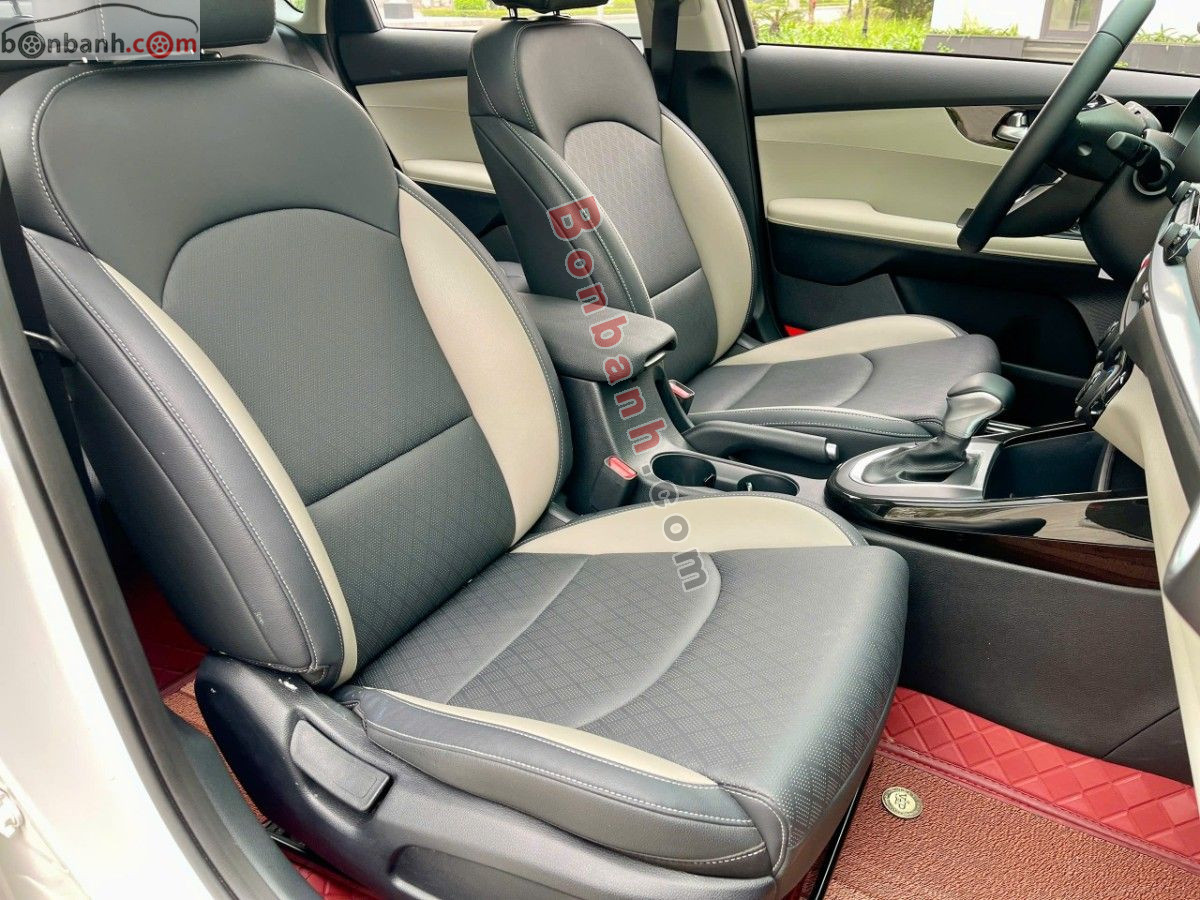 Bán ô tô Kia K3 Luxury 1.6 AT - 2025 - xe cũ