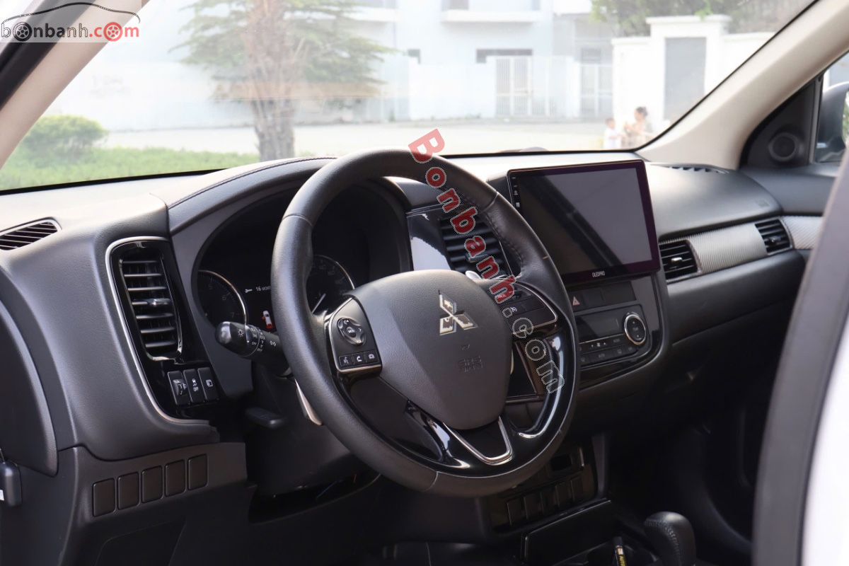 Bán ô tô Mitsubishi Outlander 2.0 CVT - 2019 - xe cũ