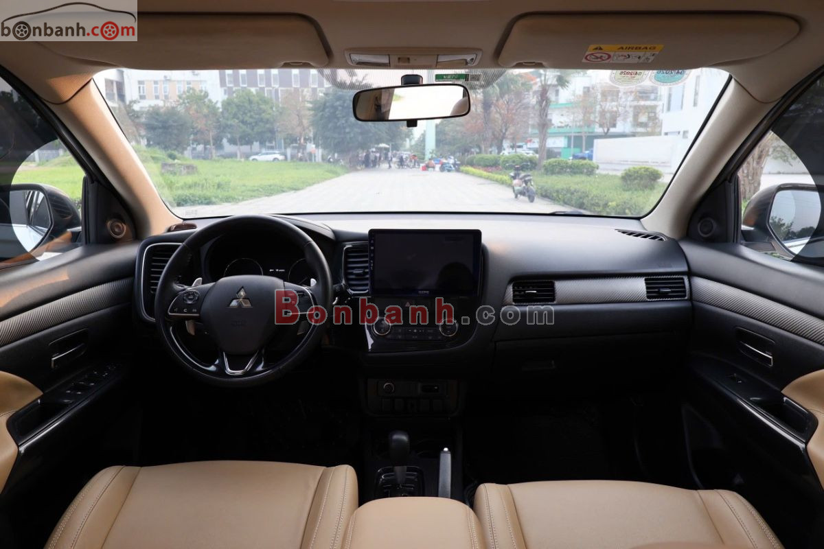 Bán ô tô Mitsubishi Outlander 2.0 CVT - 2019 - xe cũ