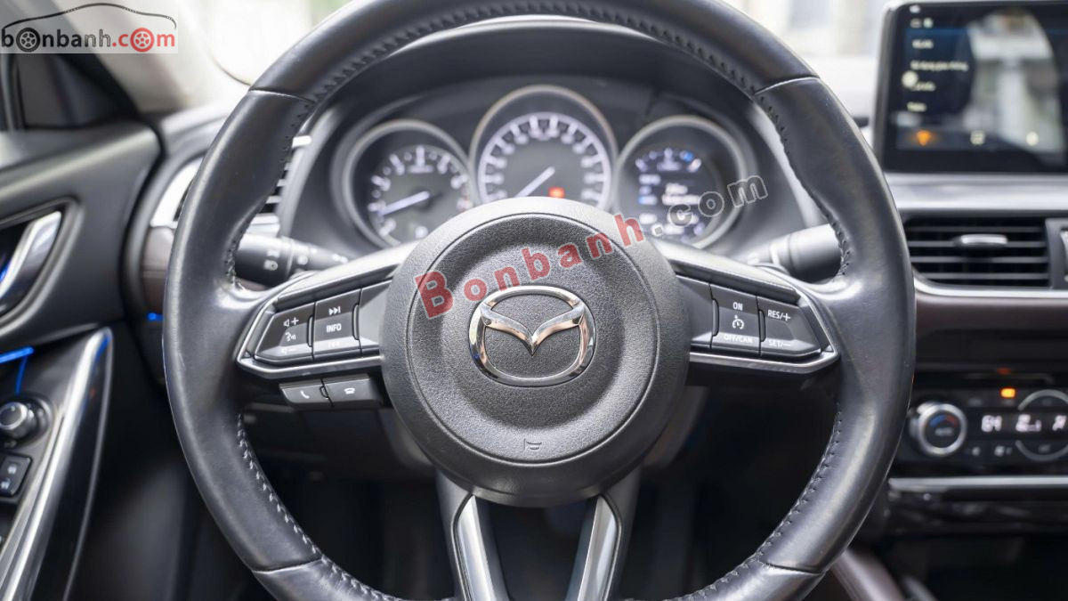 Bán ô tô Mazda 6 Premium 2.0 AT - 2018 - xe cũ