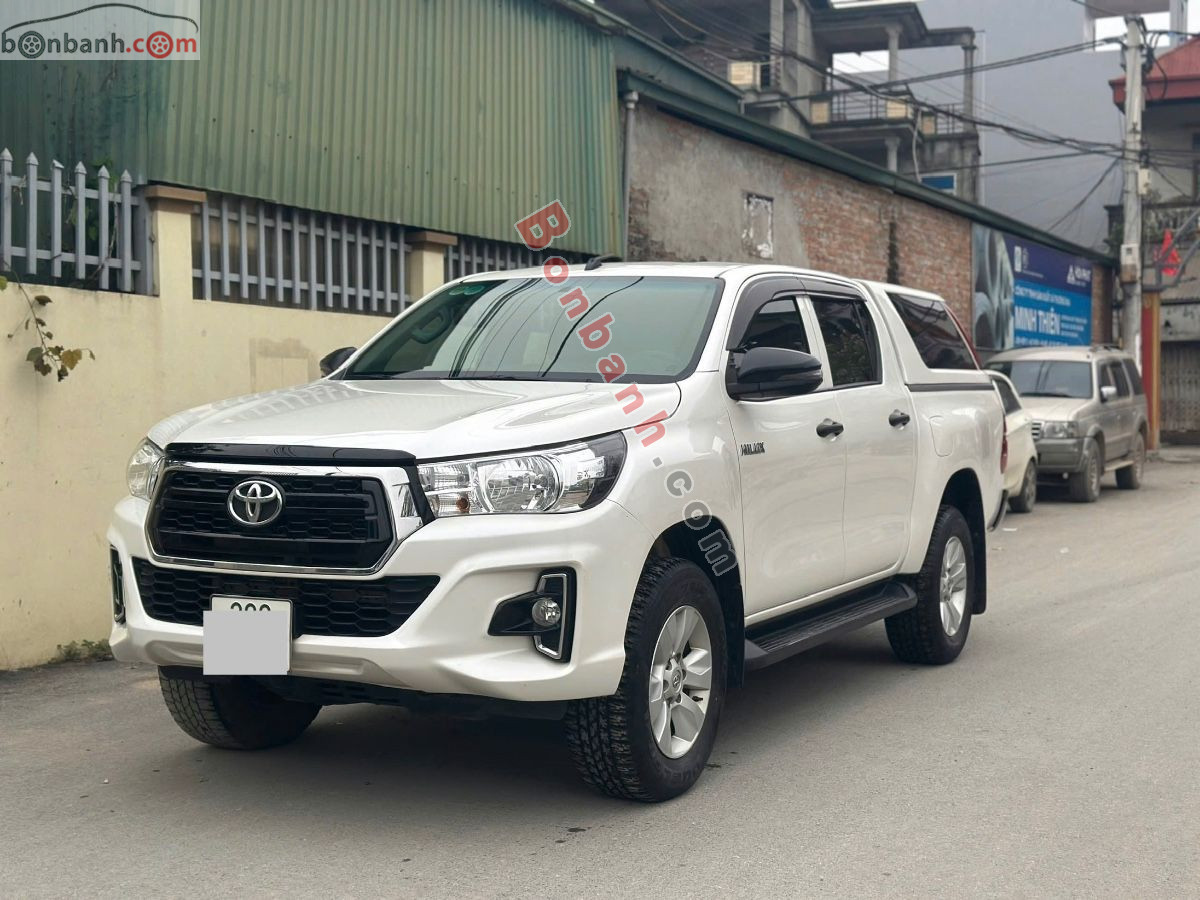 Bán ô tô Toyota Hilux 2.4E 4x2 AT - 2019 - xe cũ