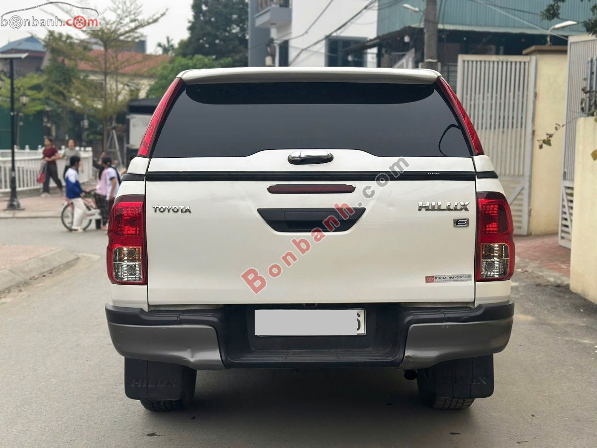Bán ô tô Toyota Hilux 2.4E 4x2 AT - 2019 - xe cũ