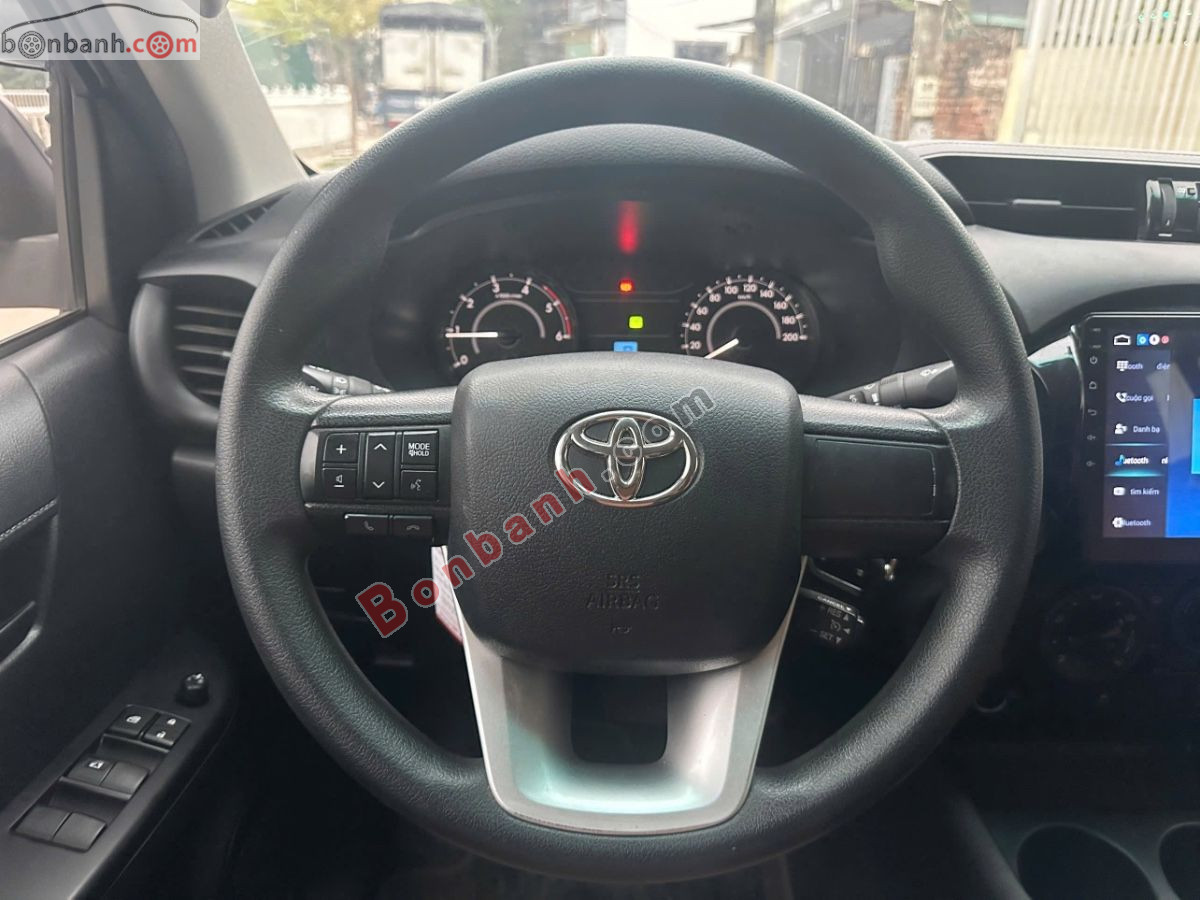 Bán ô tô Toyota Hilux 2.4E 4x2 AT - 2019 - xe cũ