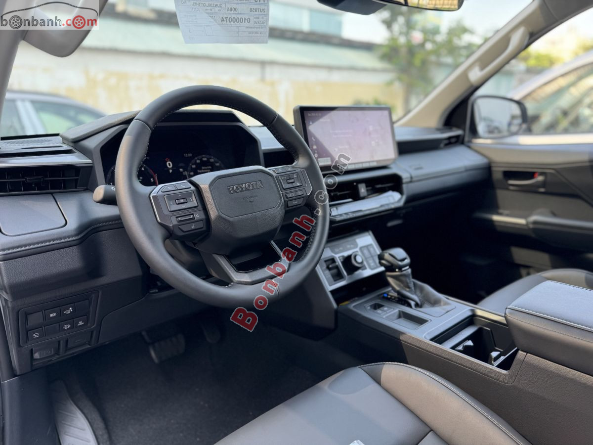 Bán ô tô Toyota Hilux Trailhunter 2.8L 4x4 AT - 2026 - xe mới