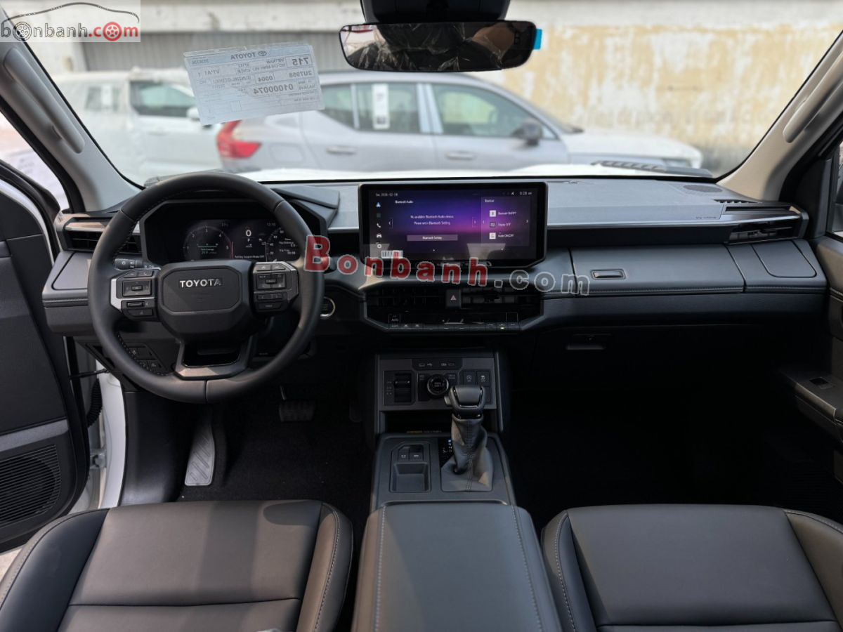 Bán ô tô Toyota Hilux Trailhunter 2.8L 4x4 AT - 2026 - xe mới