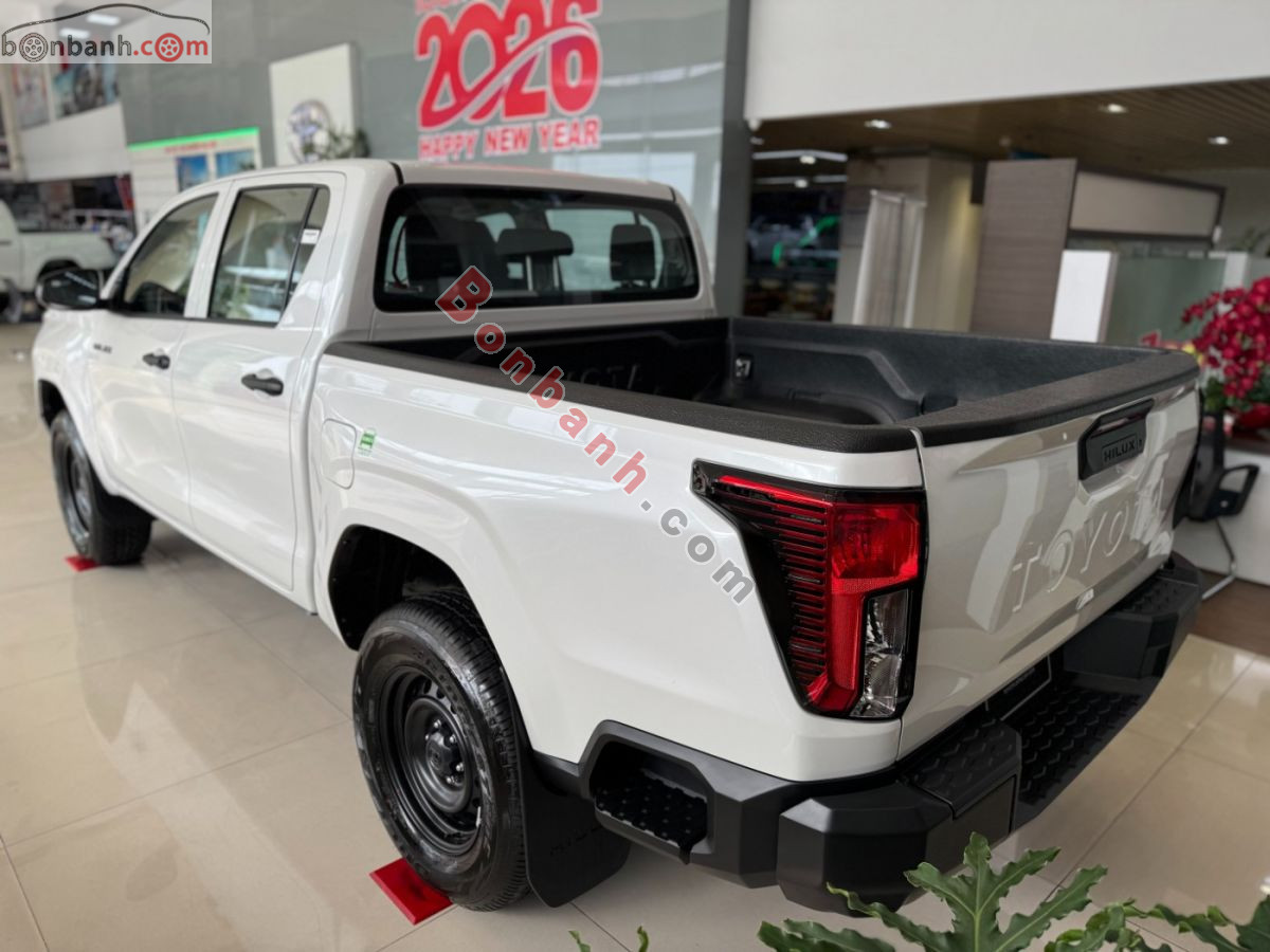 Bán ô tô Toyota Hilux Standard 2.8L 4x2 MT - 2026 - xe mới