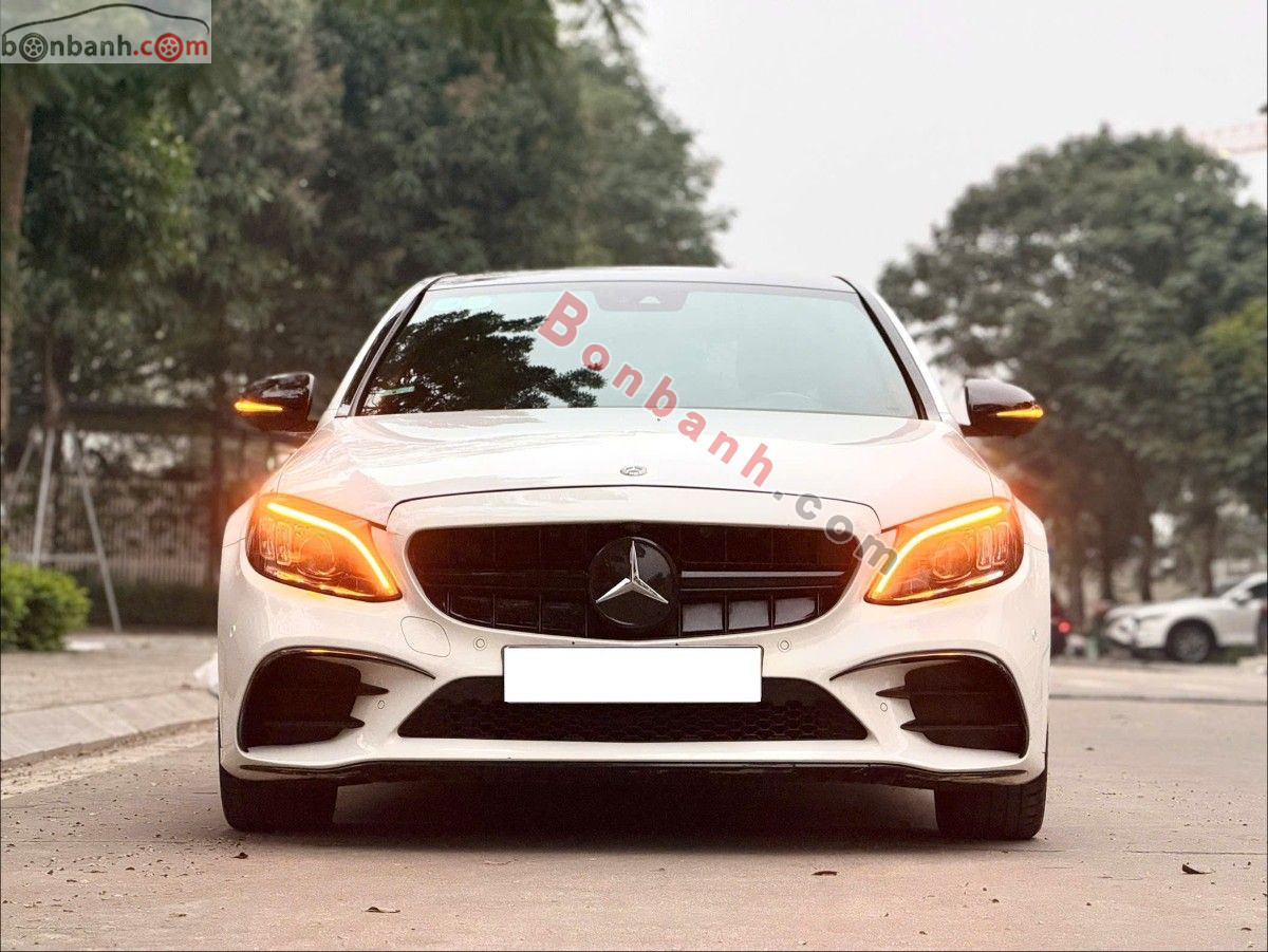 Bán ô tô Mercedes Benz C class C300 AMG - 2018 - xe cũ