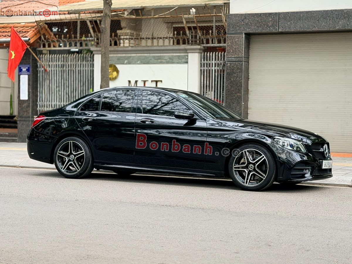 Bán ô tô Mercedes Benz C class C300 AMG - 2021 - xe cũ