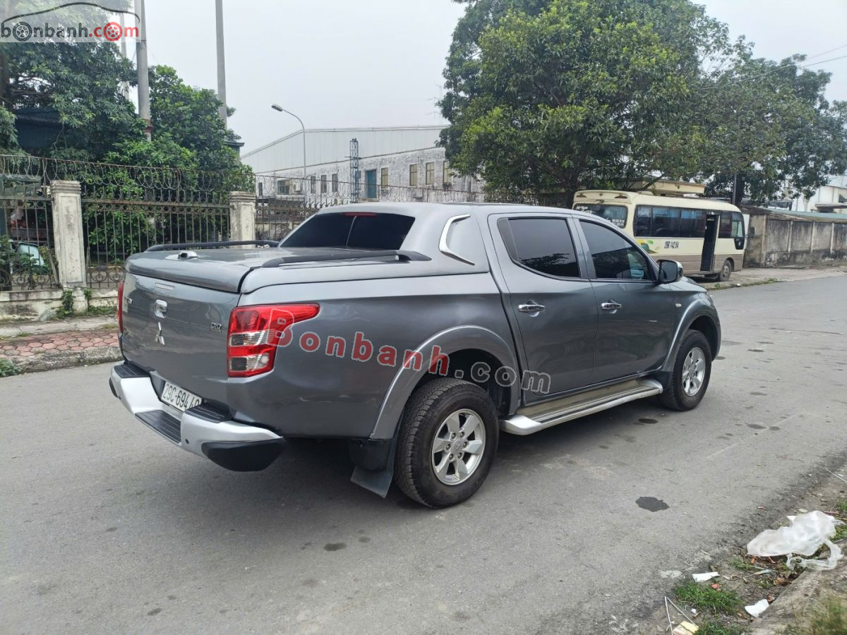 Bán ô tô Mitsubishi Triton 4x2 AT - 2017 - xe cũ