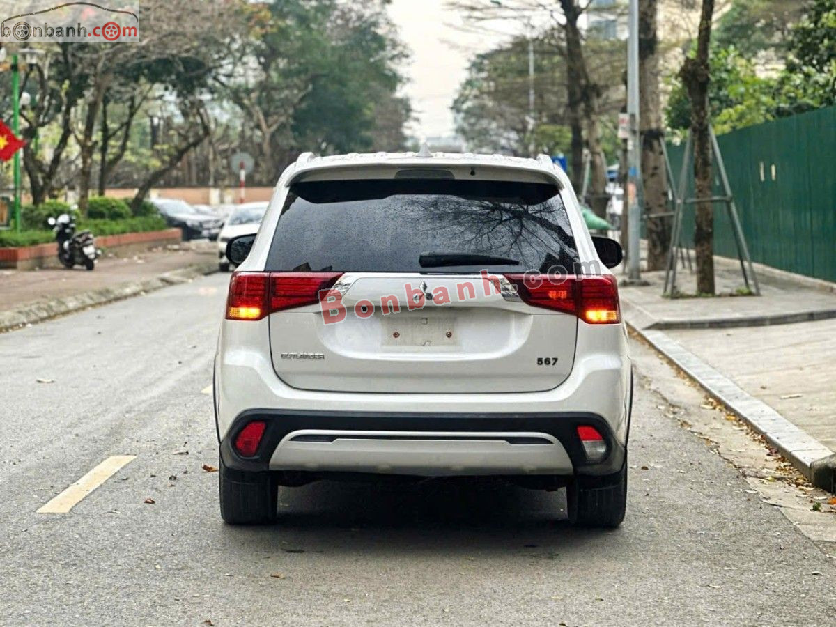 Bán ô tô Mitsubishi Outlander 2.0 CVT - 2020 - xe cũ