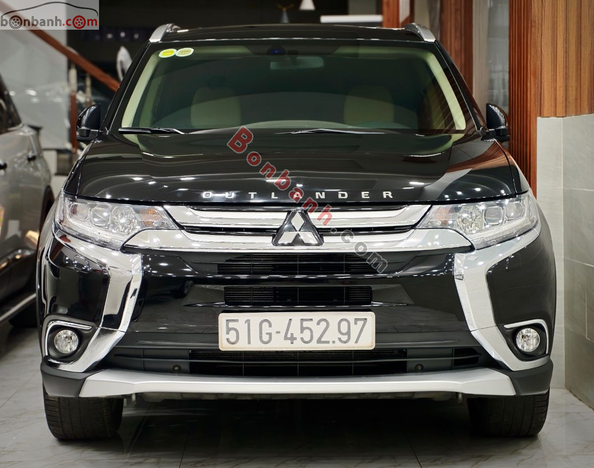 Bán ô tô Mitsubishi Outlander 2.4 CVT - 2017 - xe cũ