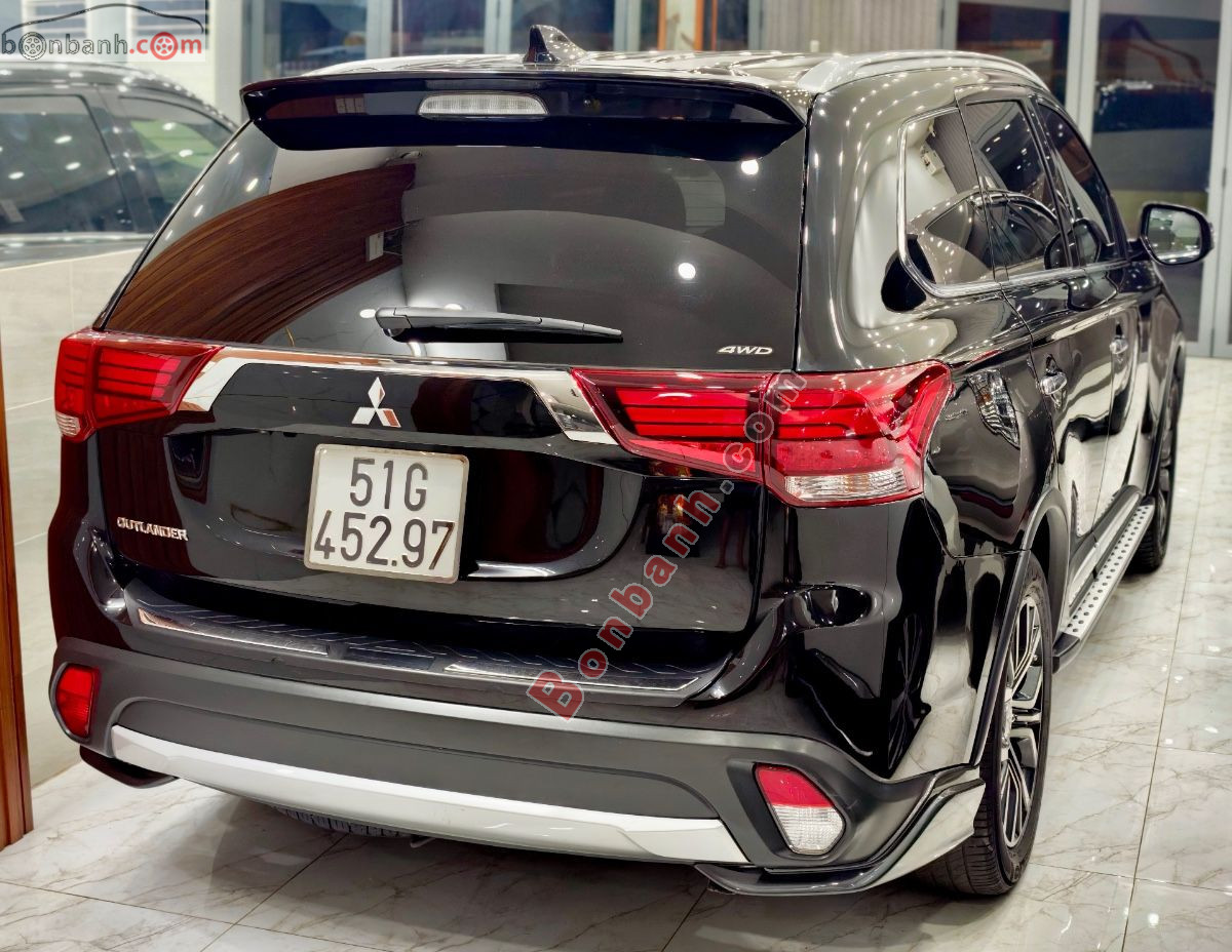 Bán ô tô Mitsubishi Outlander 2.4 CVT - 2017 - xe cũ