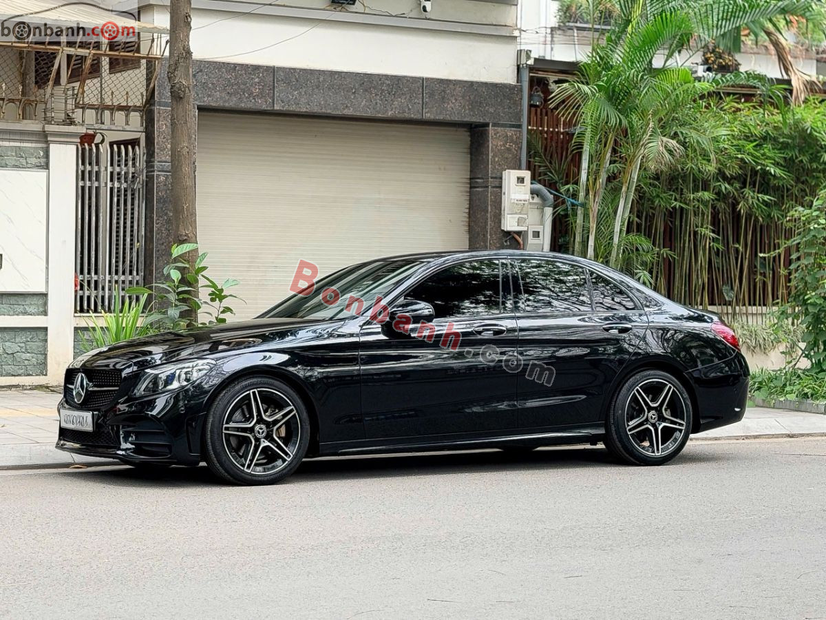 Bán ô tô Mercedes Benz C class C300 AMG - 2021 - xe cũ
