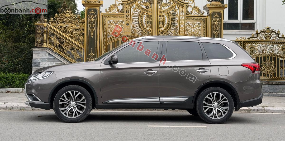 Bán ô tô Mitsubishi Outlander 2.0 CVT Premium - 2019 - xe cũ