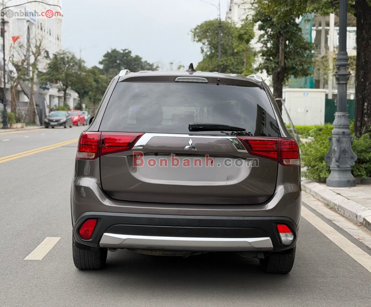 Bán ô tô Mitsubishi Outlander 2.0 CVT Premium - 2019 - xe cũ