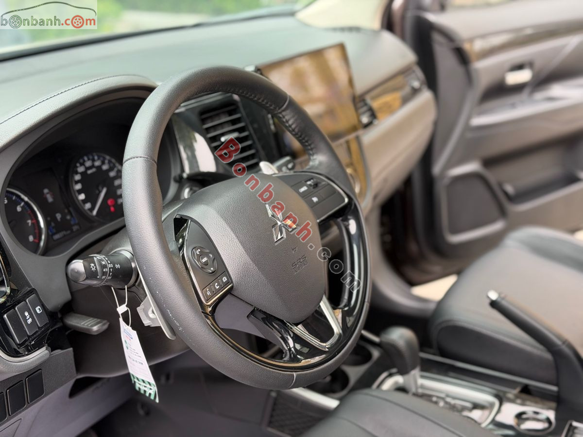 Bán ô tô Mitsubishi Outlander 2.0 CVT Premium - 2019 - xe cũ