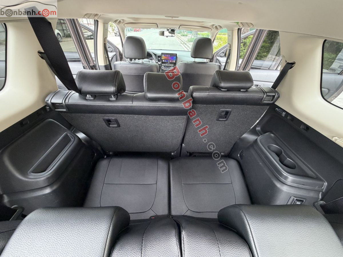 Bán ô tô Mitsubishi Outlander 2.0 CVT Premium - 2019 - xe cũ