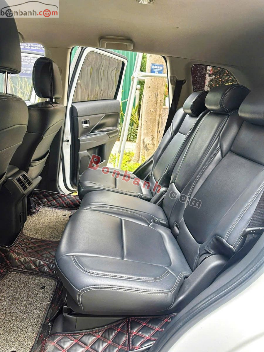 Bán ô tô Mitsubishi Outlander 2.0 CVT - 2020 - xe cũ