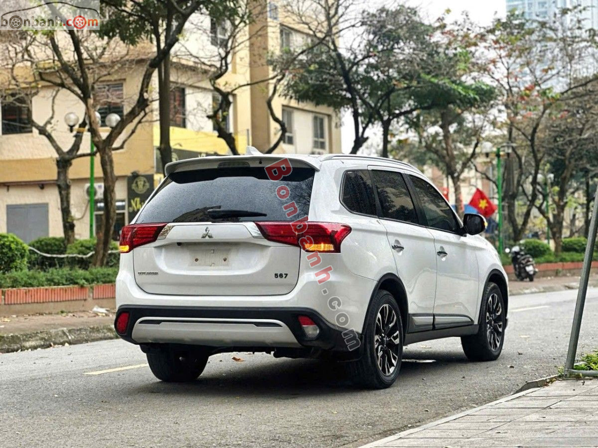 Bán ô tô Mitsubishi Outlander 2.0 CVT - 2020 - xe cũ
