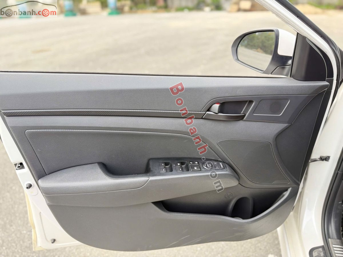 Bán ô tô Hyundai Elantra Sport 1.6 AT - 2019 - xe cũ