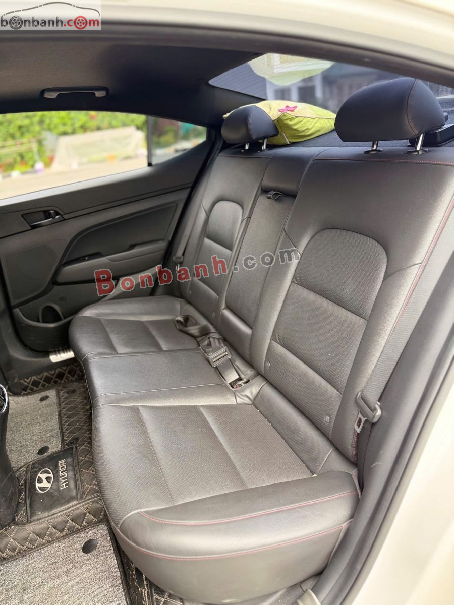 Bán ô tô Hyundai Elantra Sport 1.6 AT - 2019 - xe cũ